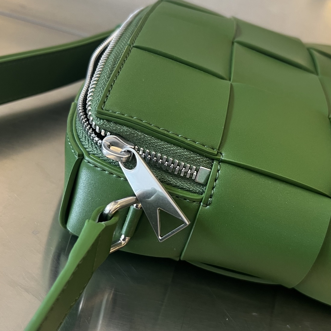 Bo*te*ga ve*ne*ta camera bag-20x15x5cm