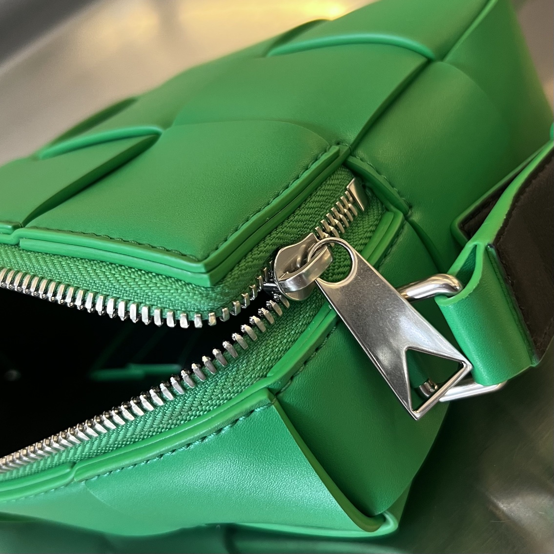 Bo*te*ga ve*ne*ta camera bag-20x15x5cm