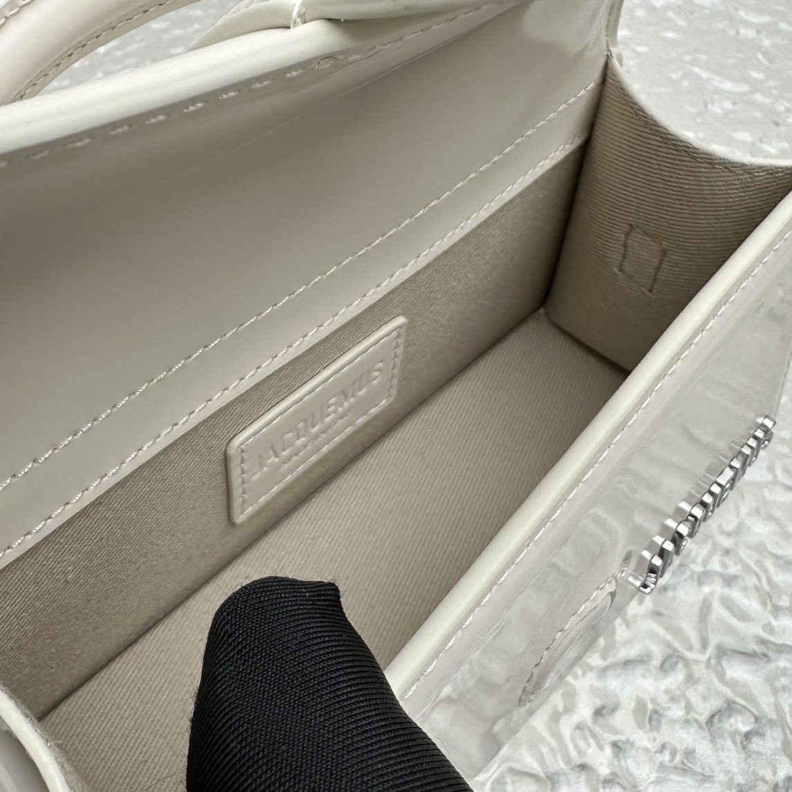 Jacquemus Small Bamnino Bag-18x6x7CM