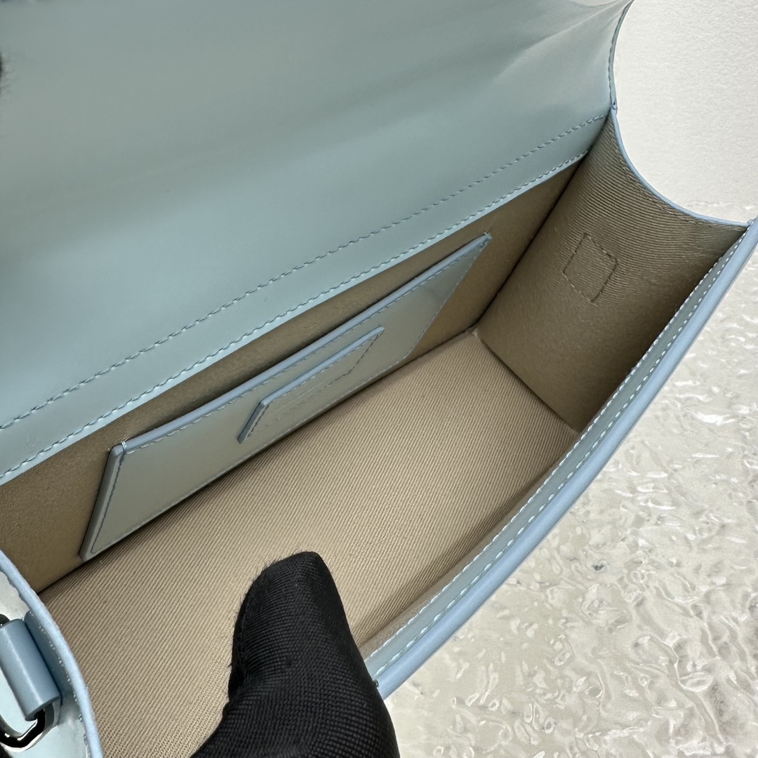 Jacquemus Large Bamnino Bag-24x13x7CM