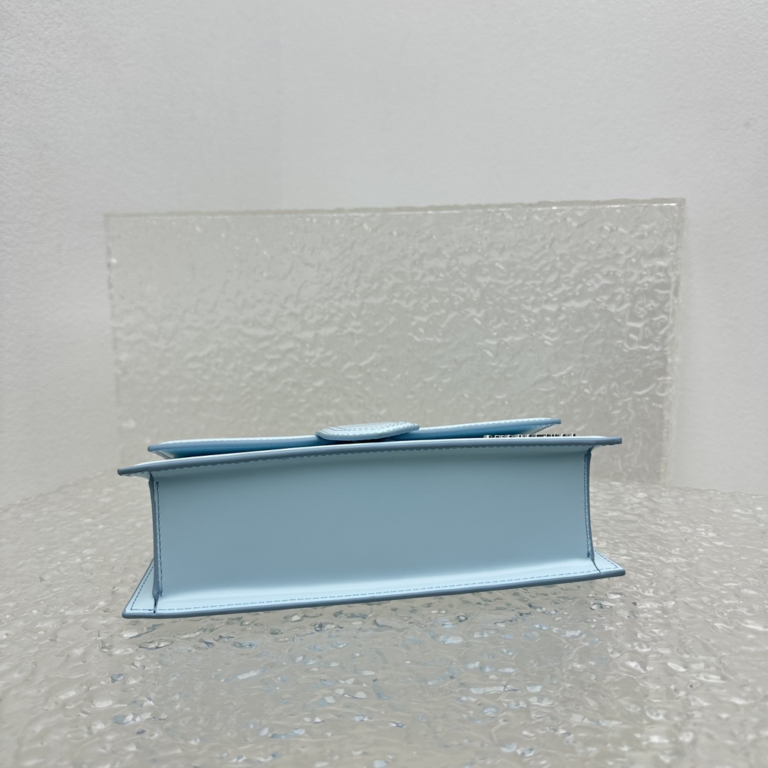 Jacquemus Large Bamnino Bag-24x13x7CM