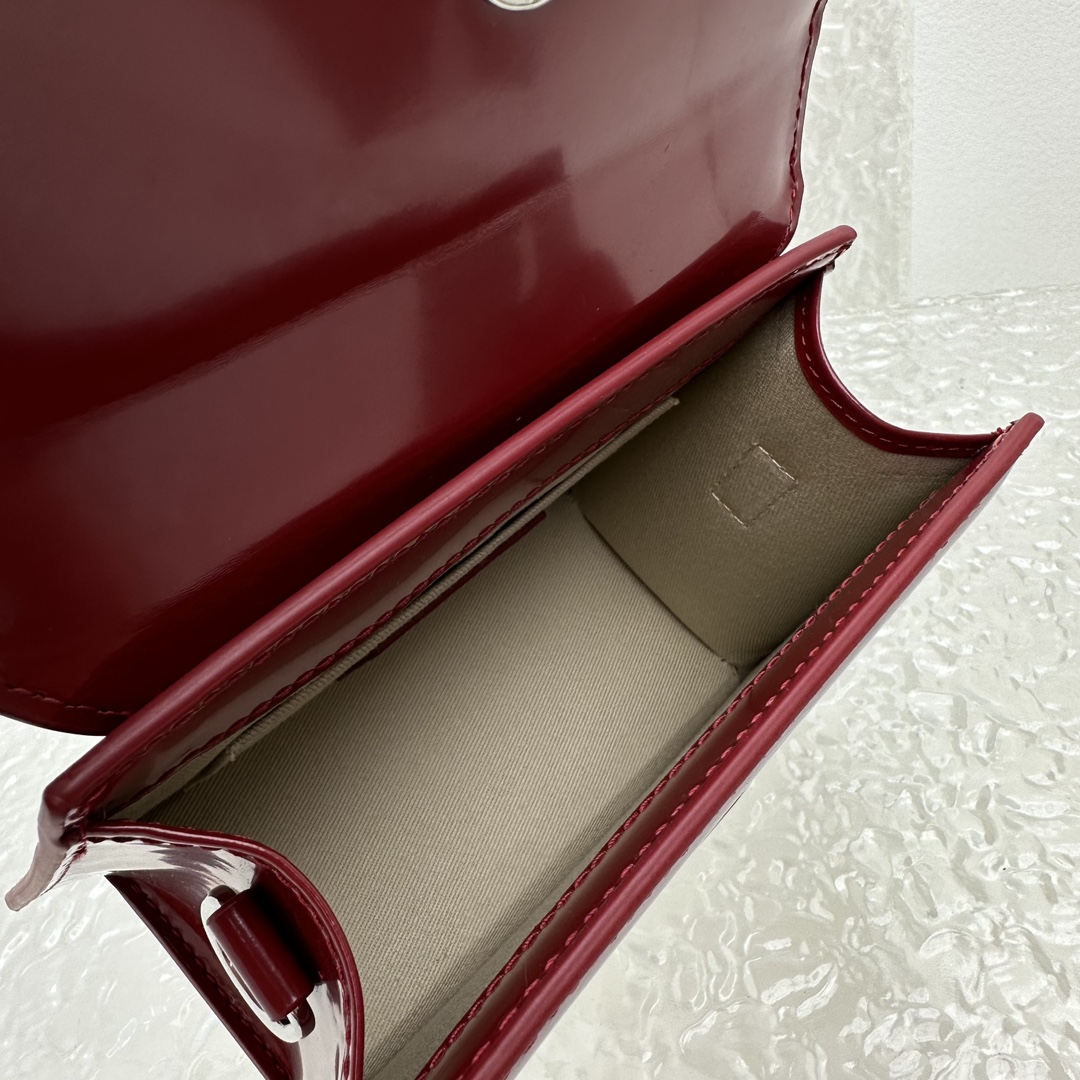 Jacquemus Classic Bag-18x15.5x8CM