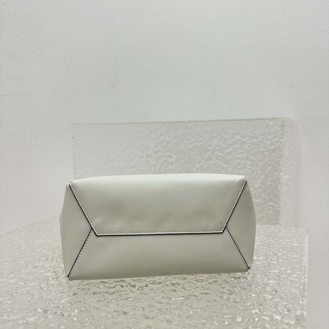 MiuMiu Hobo Bag-22*11*14CM