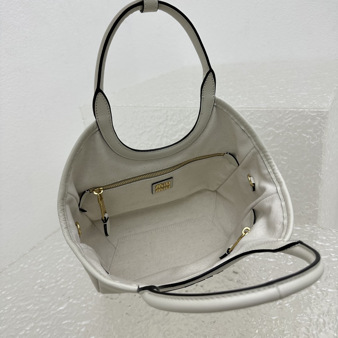 MiuMiu Hobo Bag-22*11*14CM