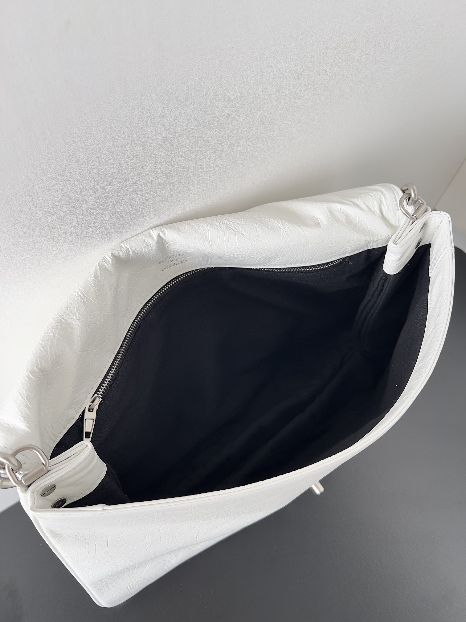 Ba*len*cia*ga soft bag-36*23.8*4cm