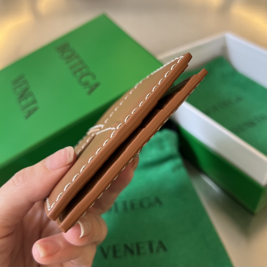 Bo*te*ga ve*ne*ta wallet-10x8.5cm