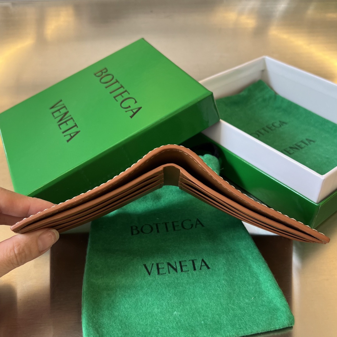 Bo*te*ga ve*ne*ta wallet-10x8.5cm