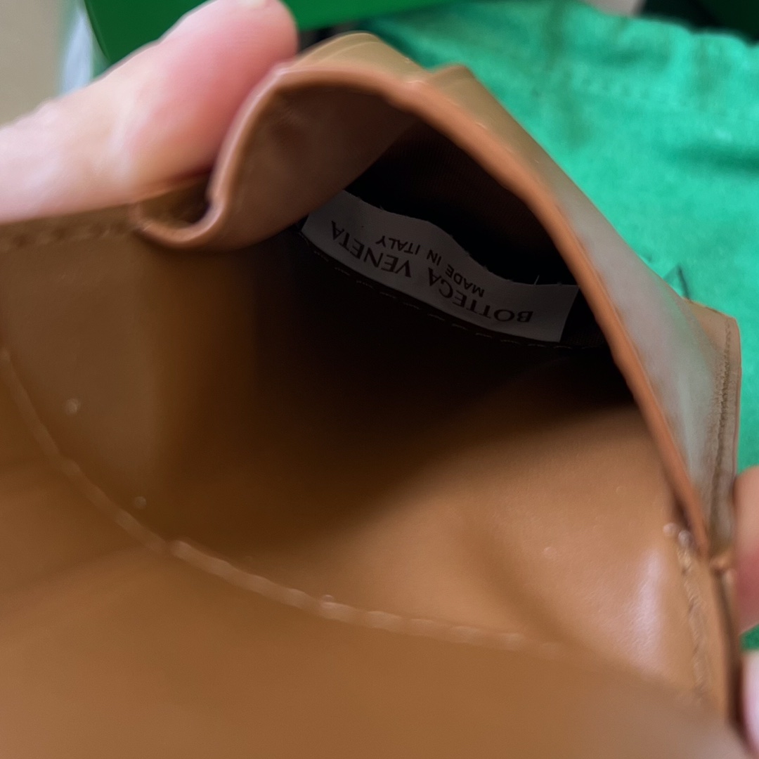 Bo*te*ga ve*ne*ta wallet-10x8.5cm