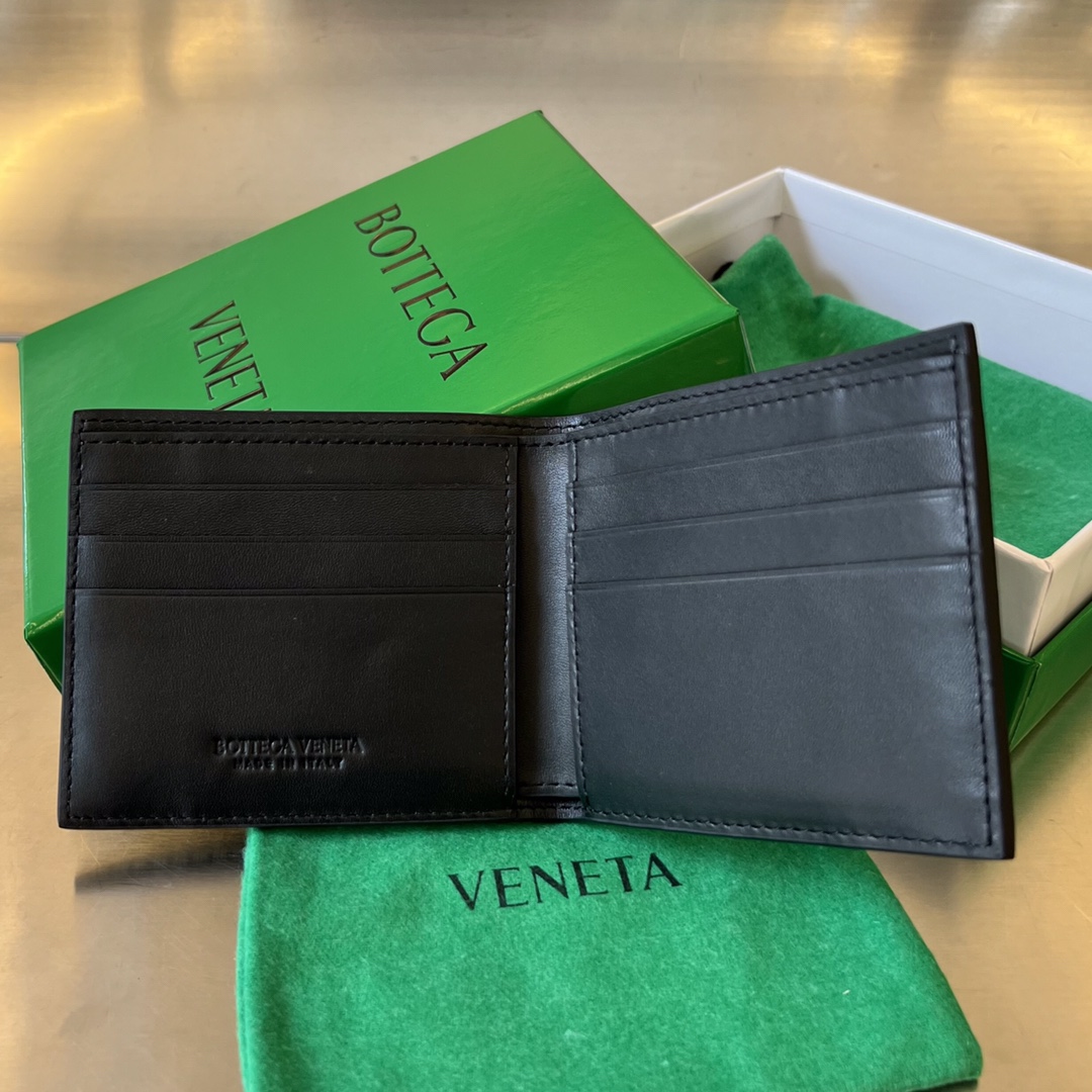 Bo*te*ga ve*ne*ta wallet-10x8.5cm