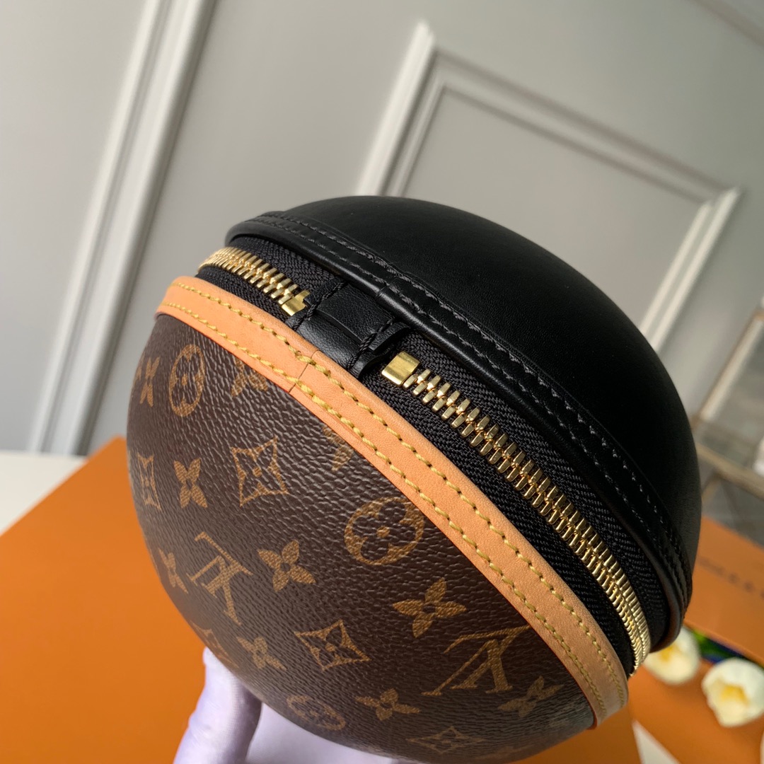 l**is V*t*n egg bag-20*12*12cm