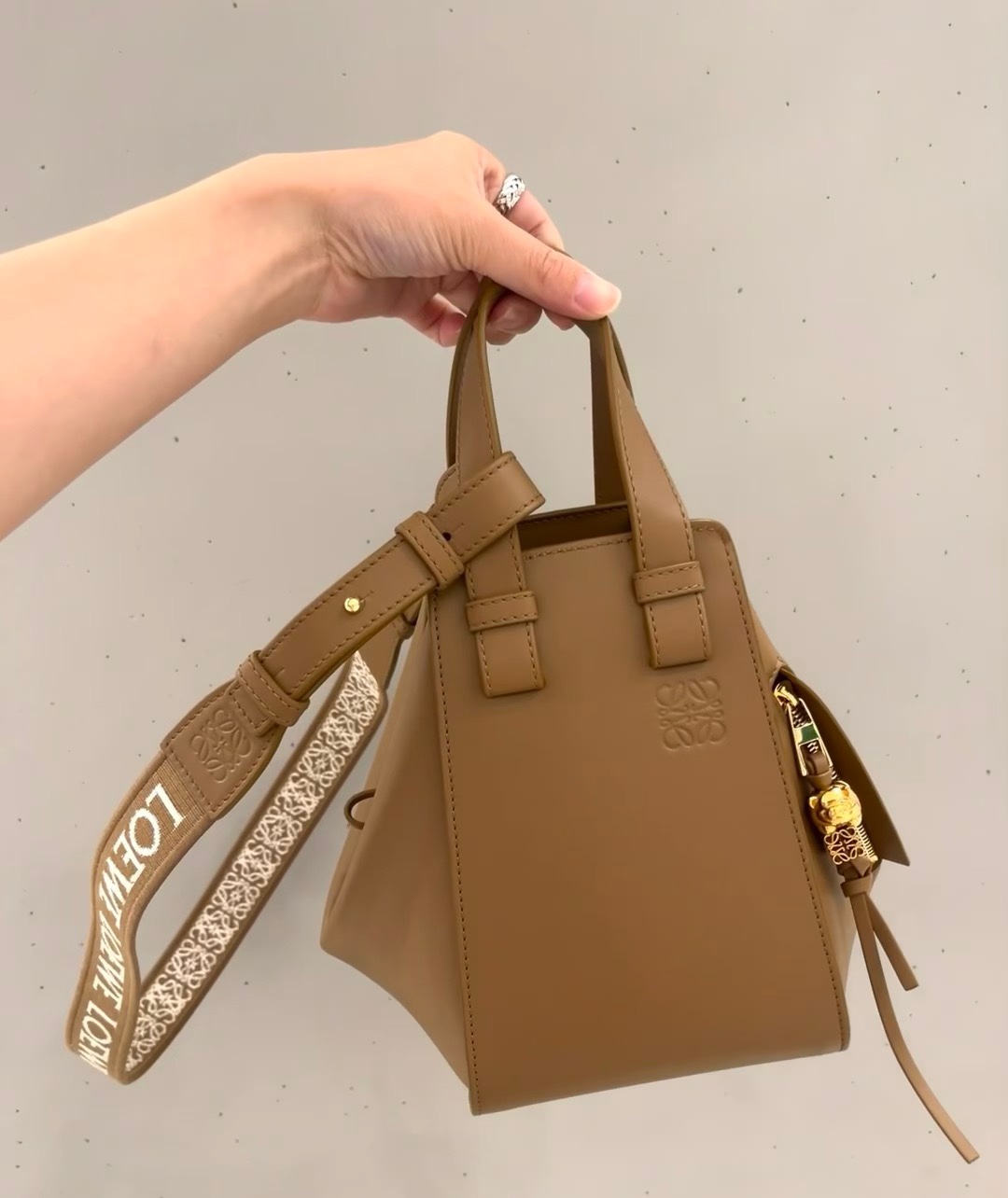 Loewe Hammock Bag-19.5*14.4*20.8CM