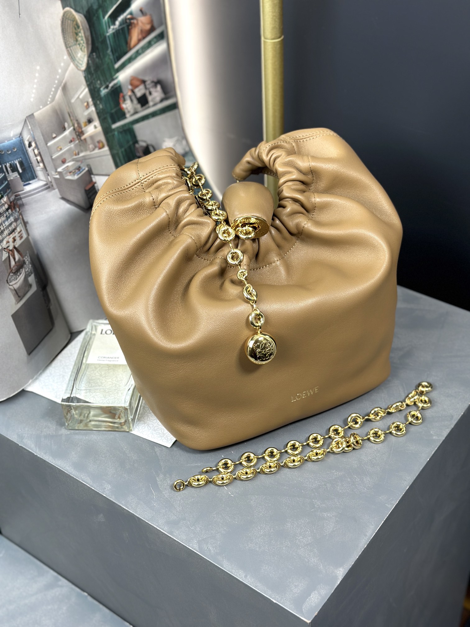 Loewe Squeeze Bag-29*24*1.5CM