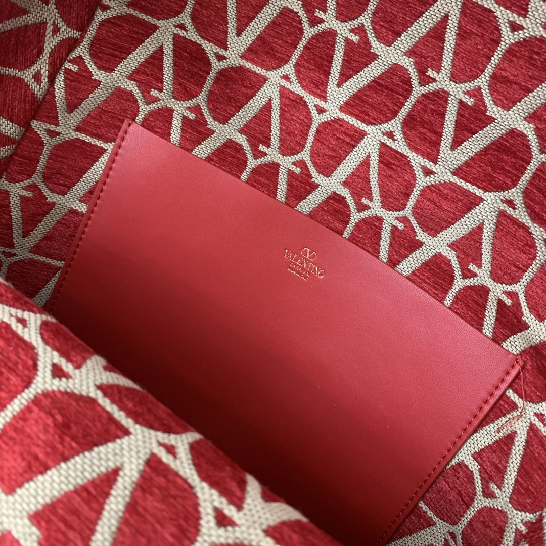 Valentino Garavani La Troisieme Toile lconographe Bakcpack-30*42*33CM