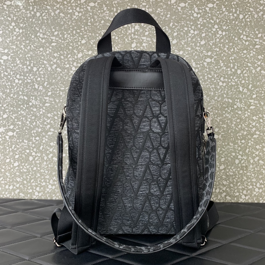 Valentino Garavani La Troisieme Toile lconographe Bakcpack-30*42*33CM