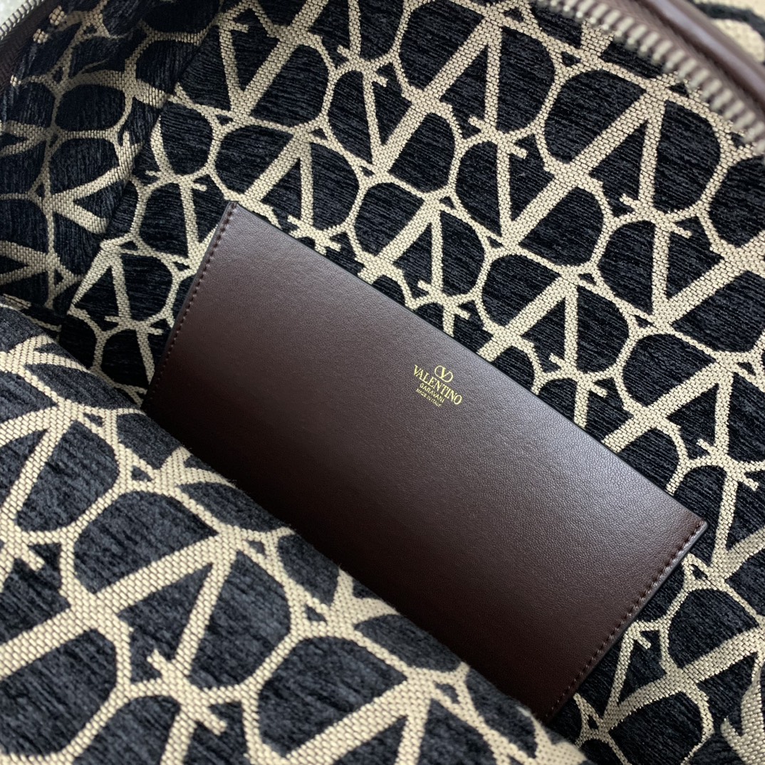 Valentino Garavani La Troisieme Toile lconographe Bakcpack-30*42*33CM