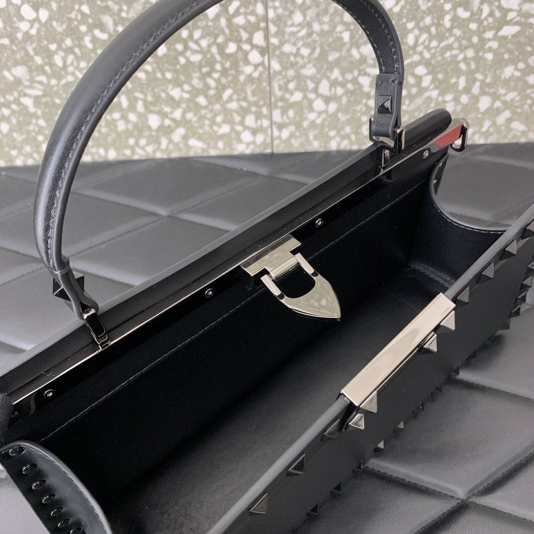 Valentino Garavani Rockstud 23 Bag-28*14*8CM