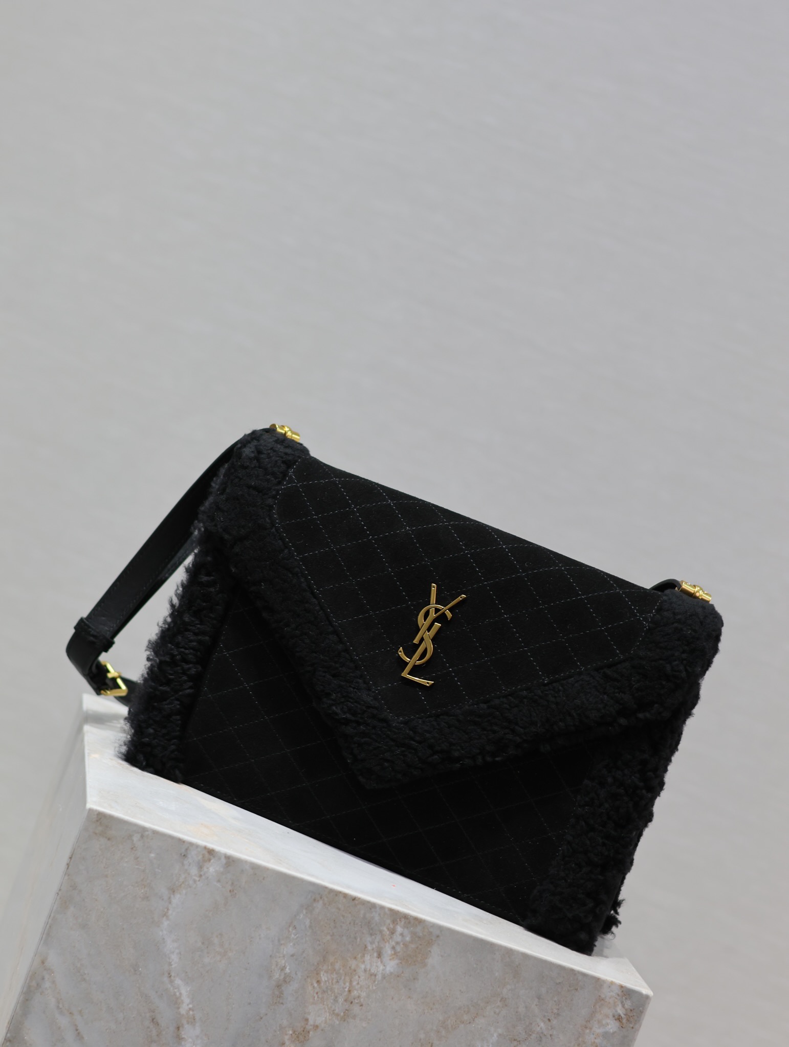 YSL Quilted Grain Envelope Bag-26×18×5CM