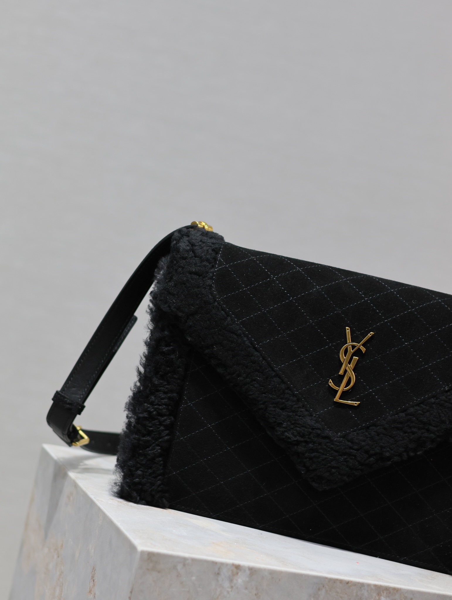 YSL Quilted Grain Envelope Bag-26×18×5CM