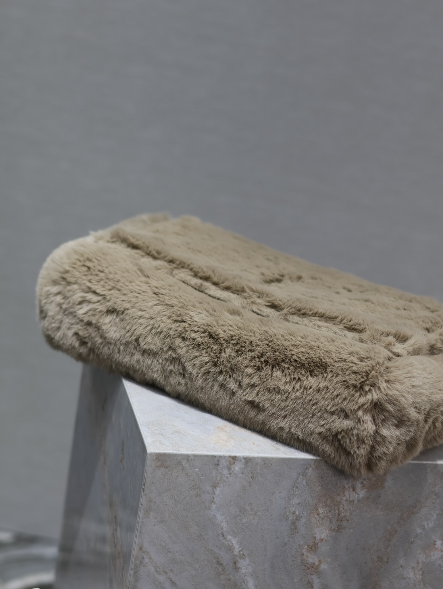 YSL Kate With Raffia-28.5×20×6CM