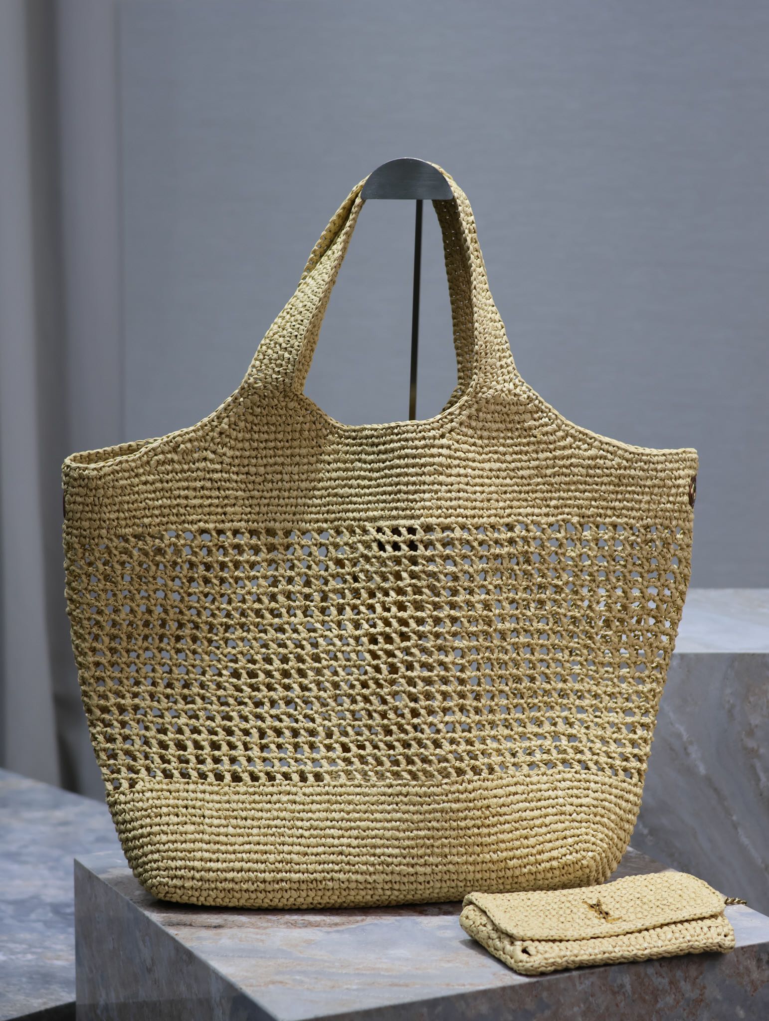 YSL Rive Icare Maxi Bag-58/47×61×8M