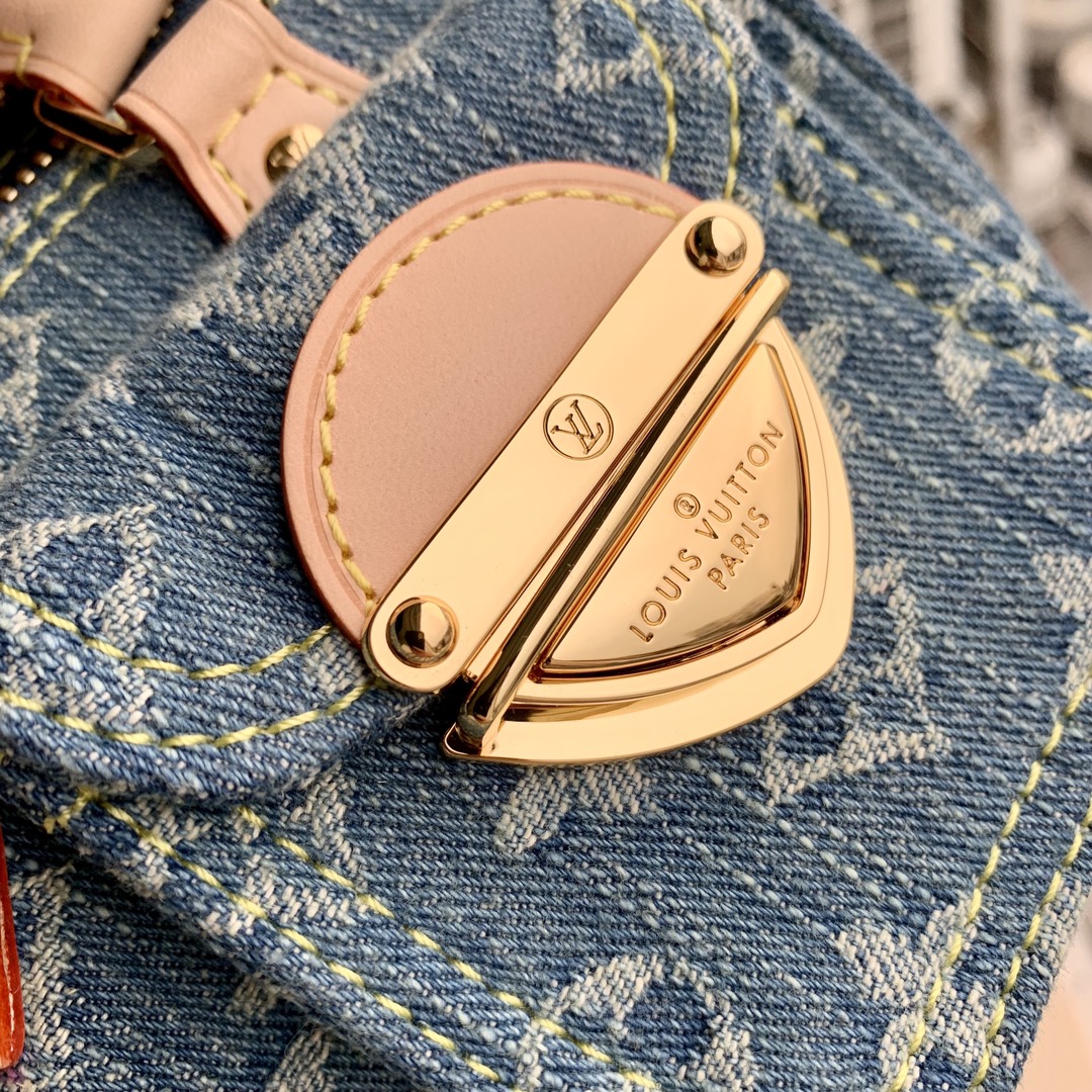 l**is V*t*n speedy nano-m82950-16 x 10 x7.5cm