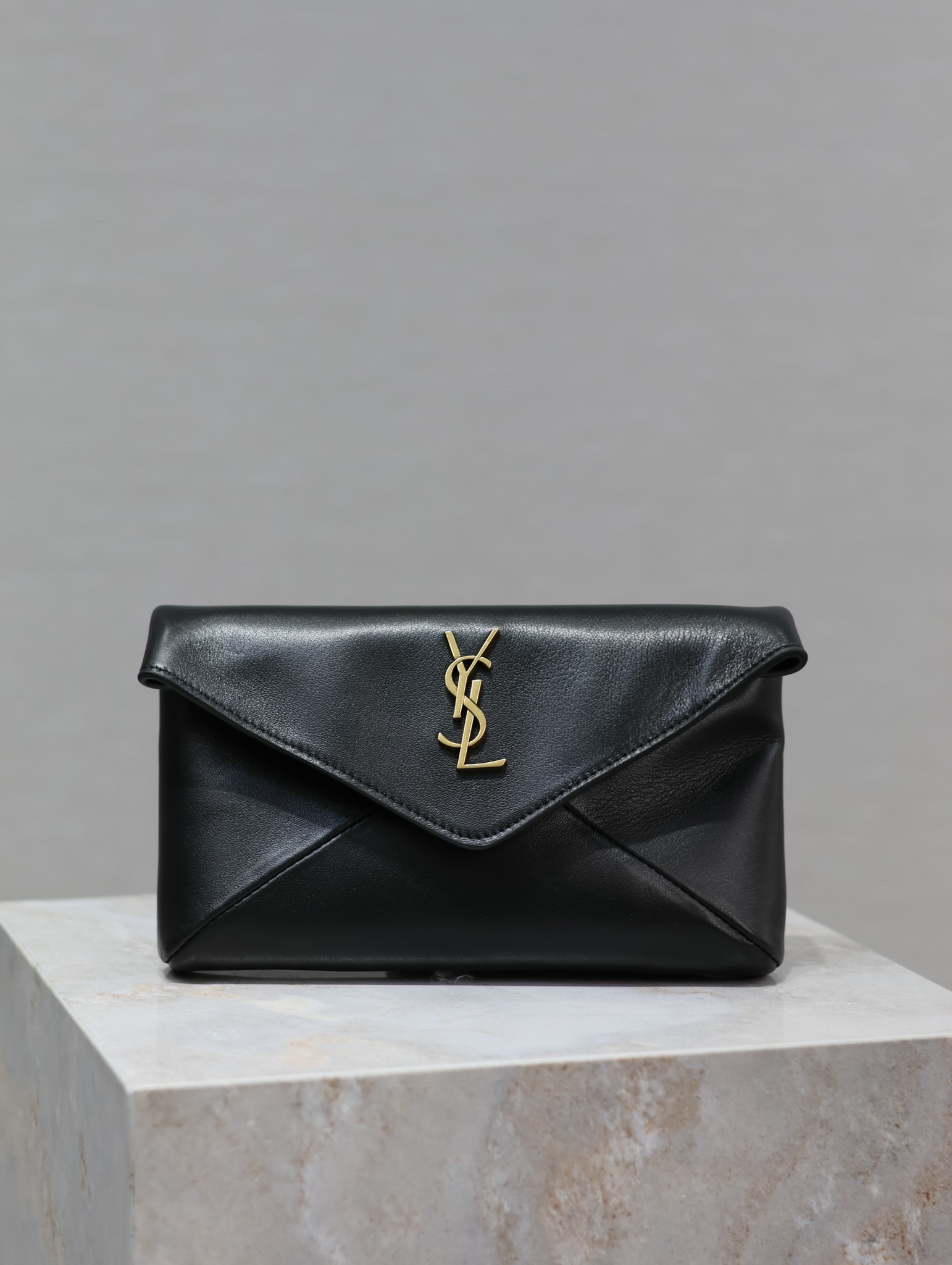 YSL LE Pouch-21.4×14×4CM