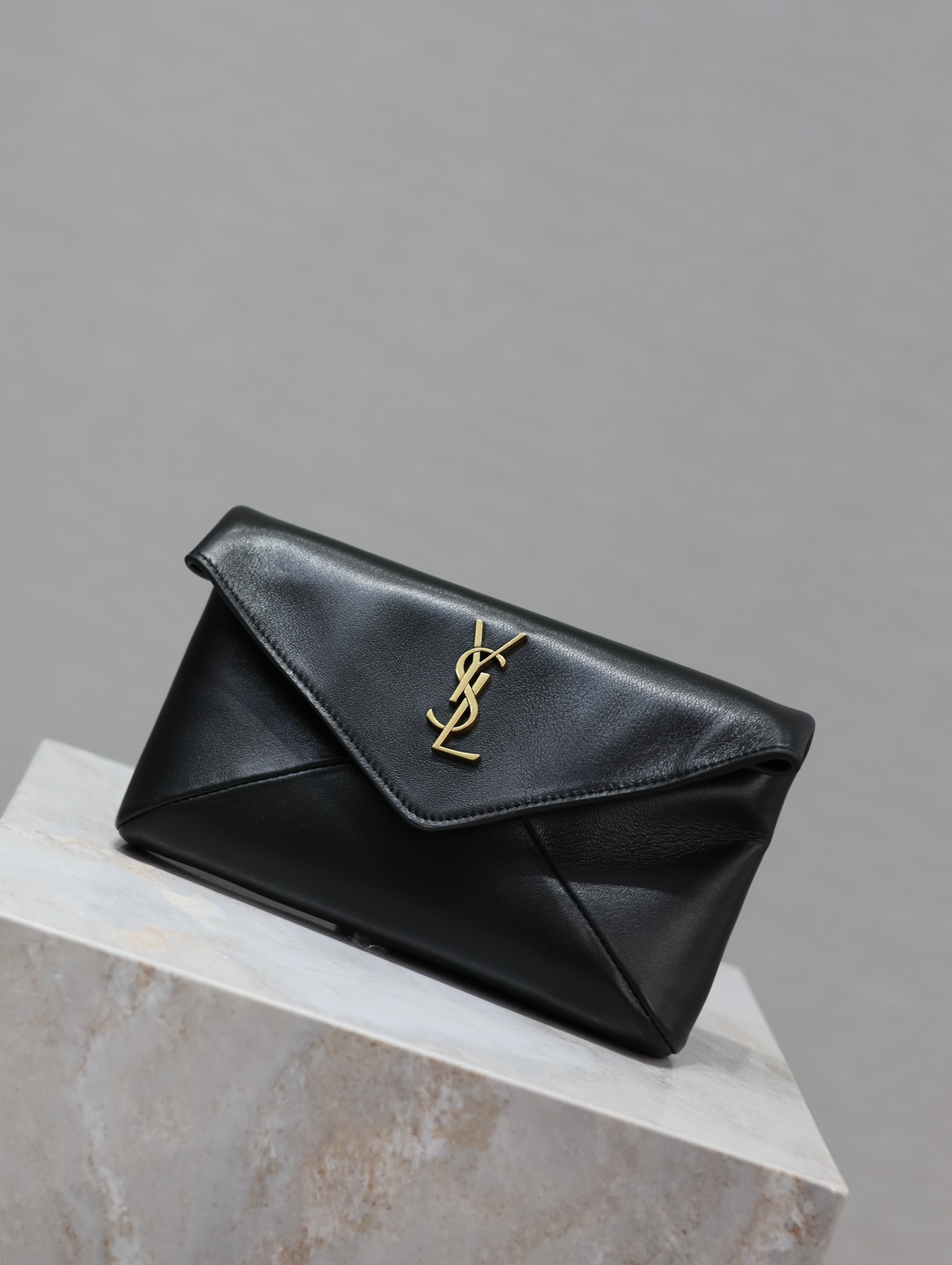 YSL LE Pouch-21.4×14×4CM