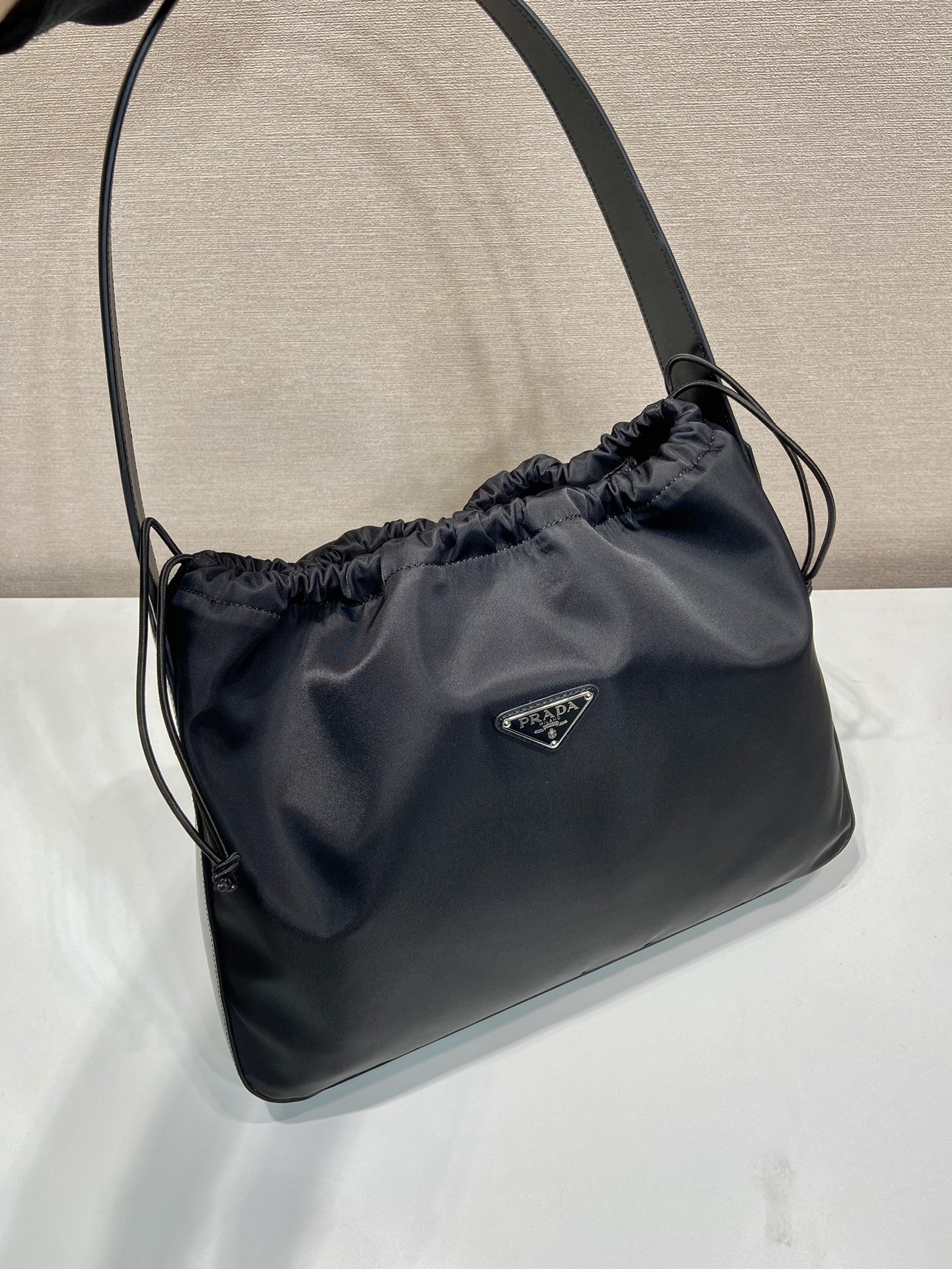 Pra*a b6250 vintage hobo bag-37*30*8cm