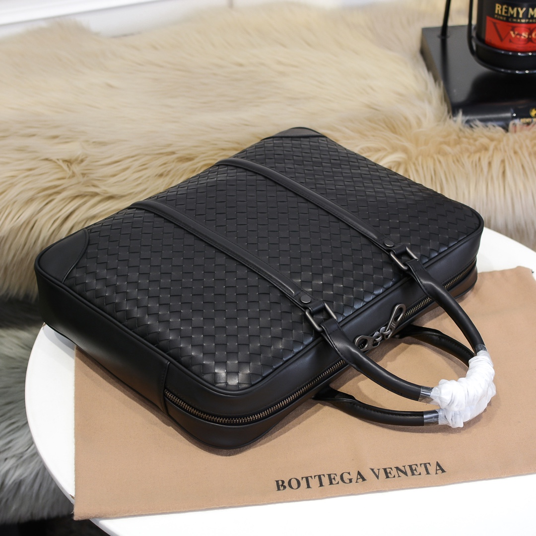 Bo*te*ga ve*ne*ta bag-39*29*7cm