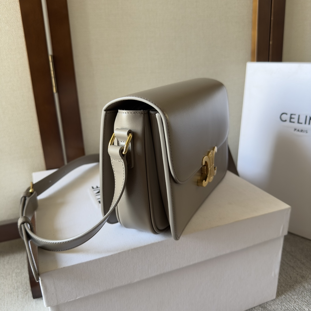 Celin Triomphe Shoulder Bag-22.5x16.5x7.5CM