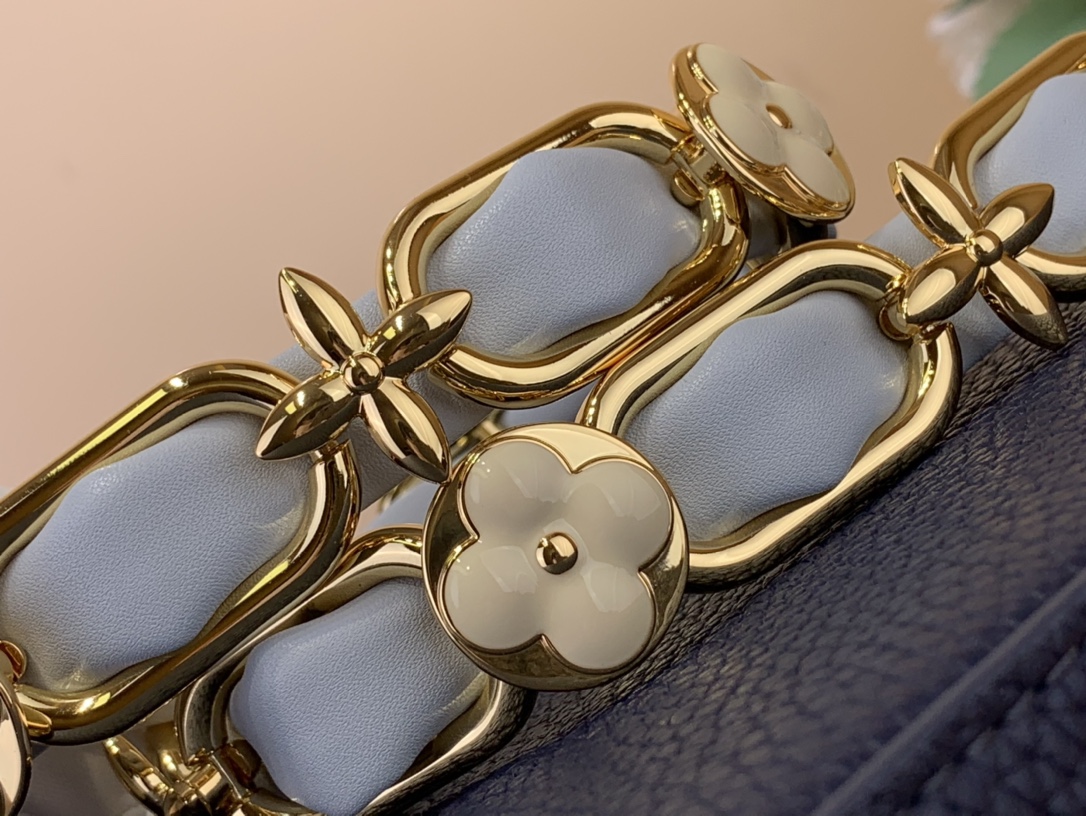 l**is V*t*n capucines handlebag-27*18*9cm