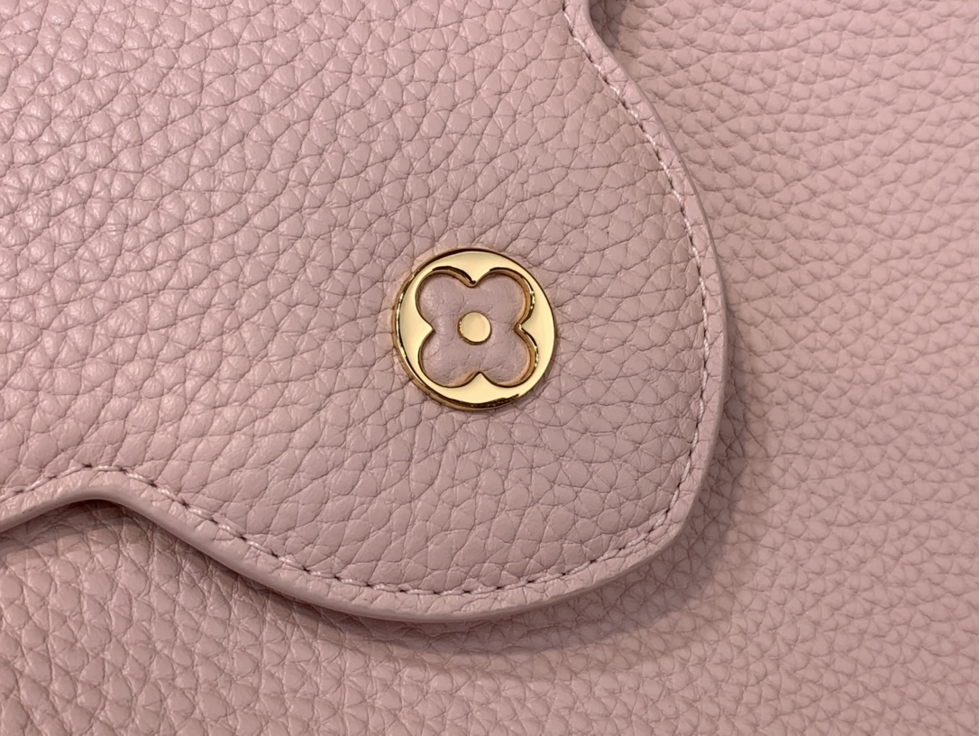 l**is V*t*n capucines handlebag-27*18*9cm