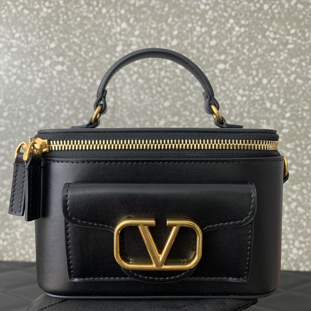 Valentino Alentino Garavani Box Bag-16.5*10*7.5CM