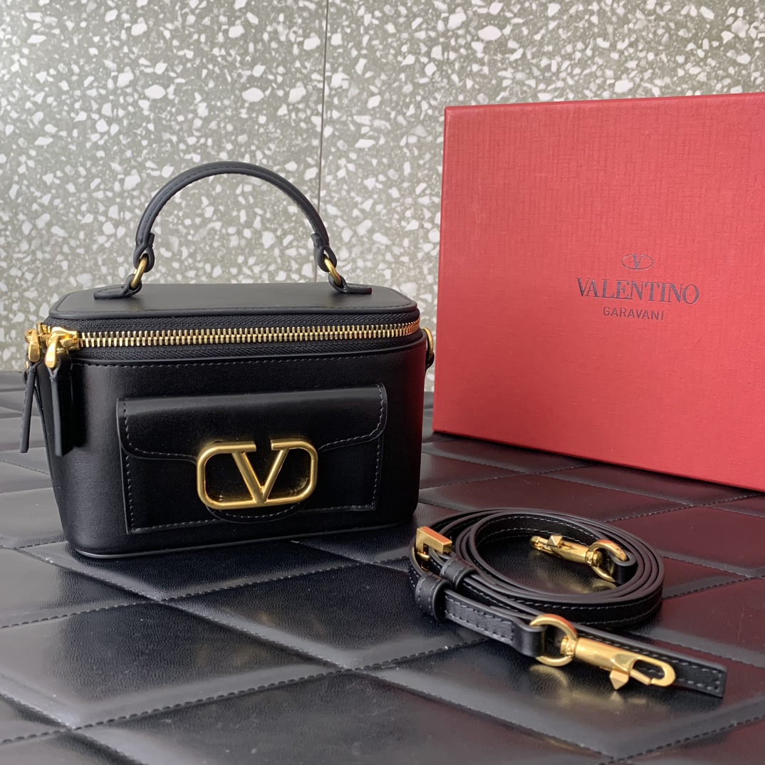 Valentino Alentino Garavani Box Bag-16.5*10*7.5CM