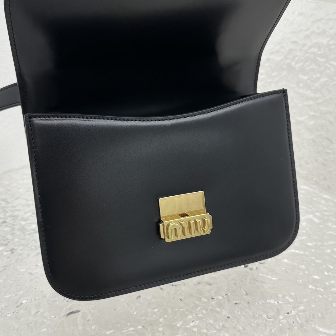 MiuMiu Box Bag-20*13.5*5.5CM