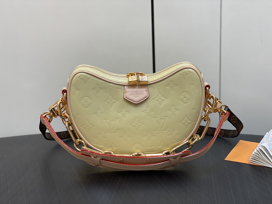 l**is V*t*n croissant m24021-21 x 13 x 7cm