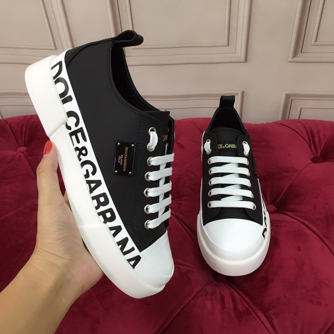 DOLCE & GABBANA Sneakers