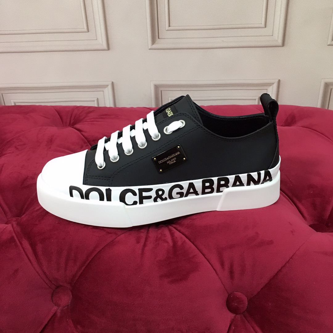 DOLCE & GABBANA Sneakers