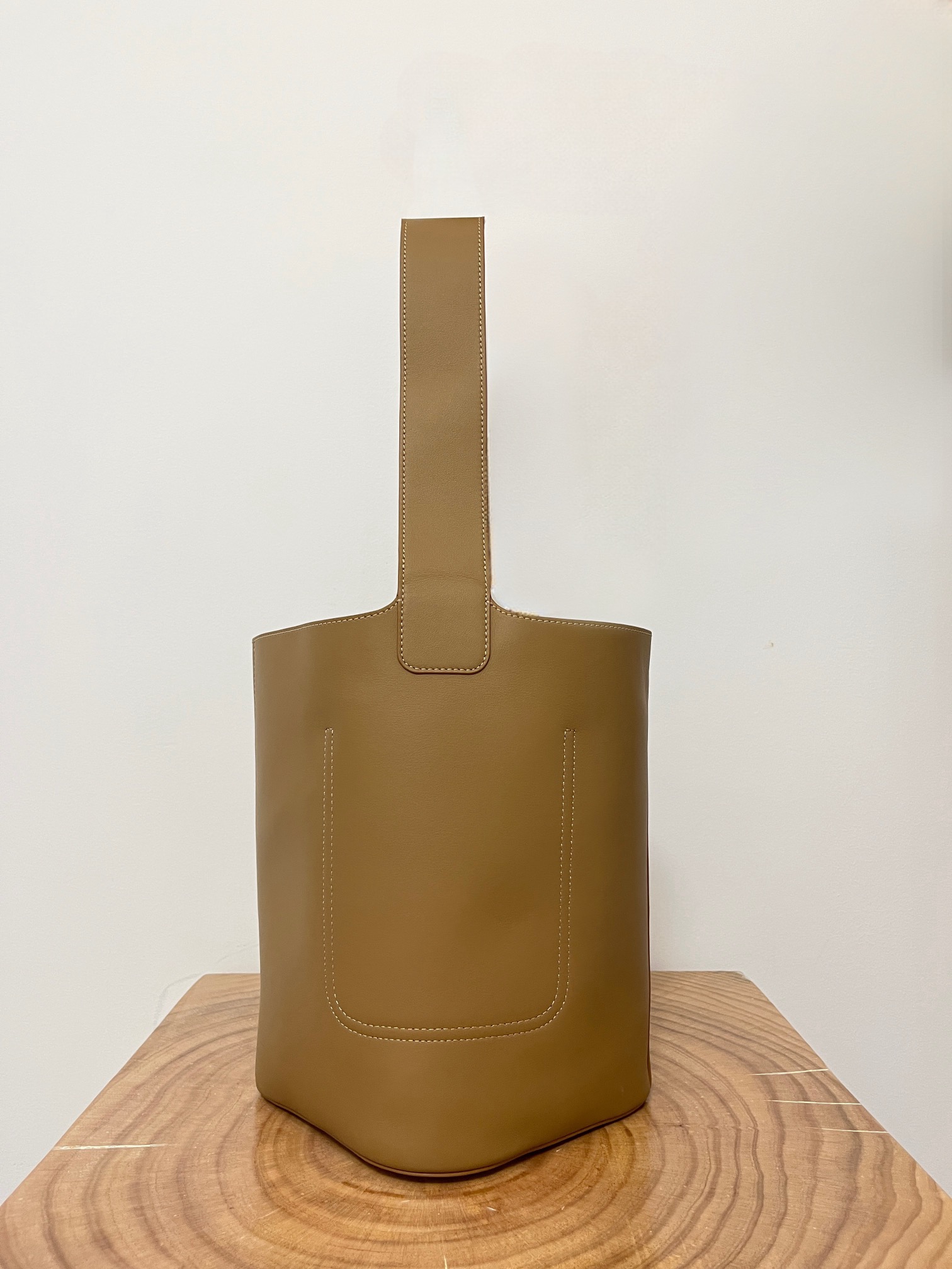 Loewe Pebble Bucket Bag-28*24*23CM