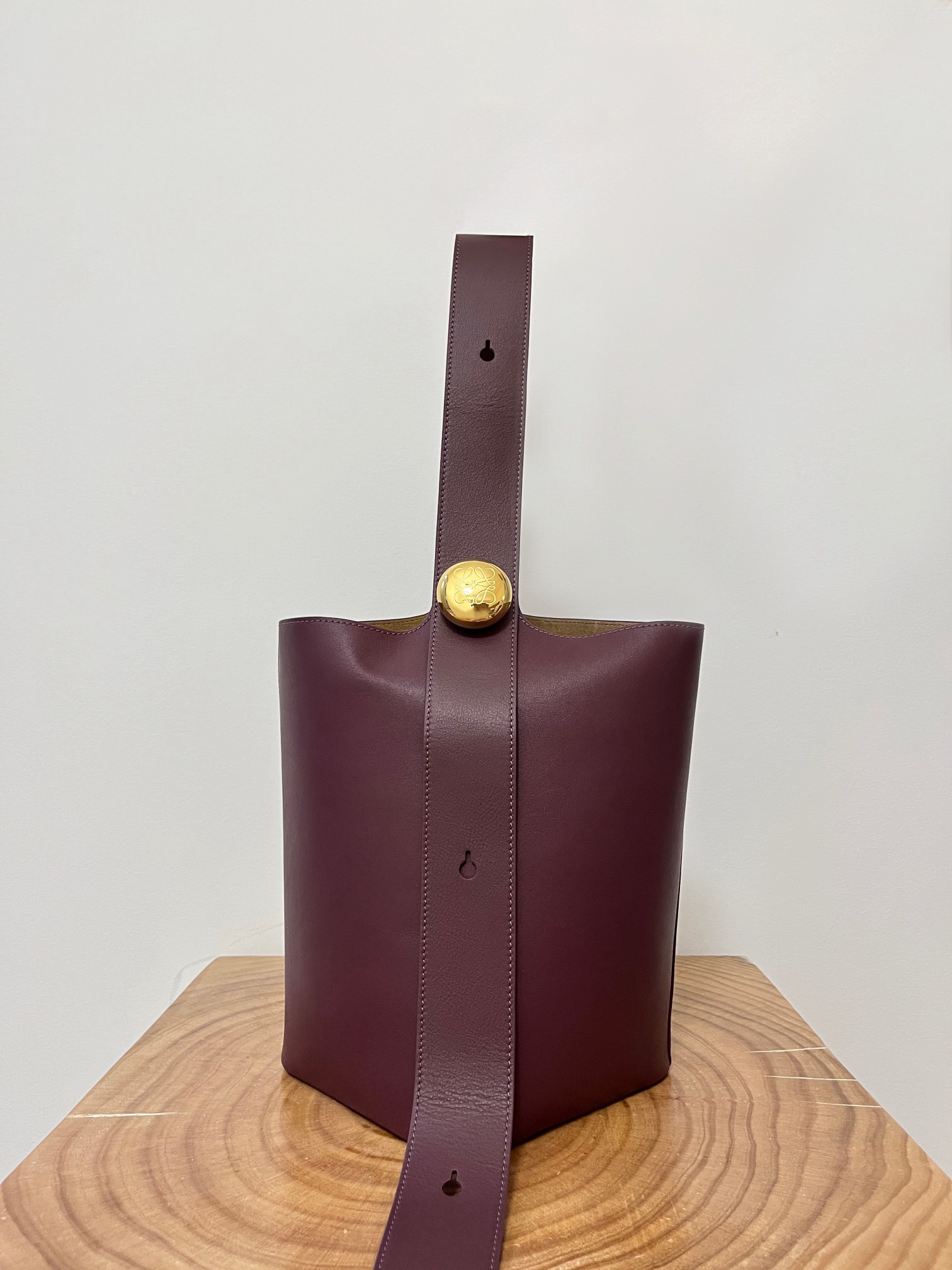 Loewe Pebble Bucket Bag-28*24*23CM