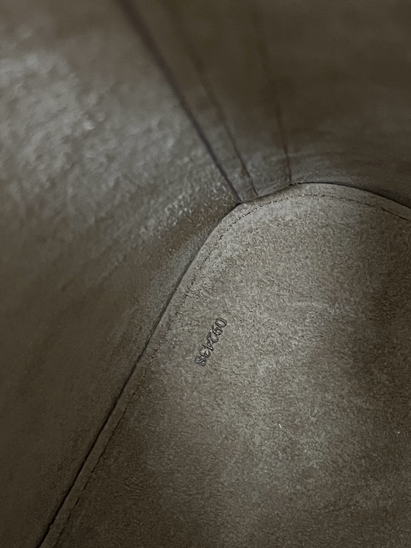 Loewe Pebble Bucket Bag-28*24*23CM