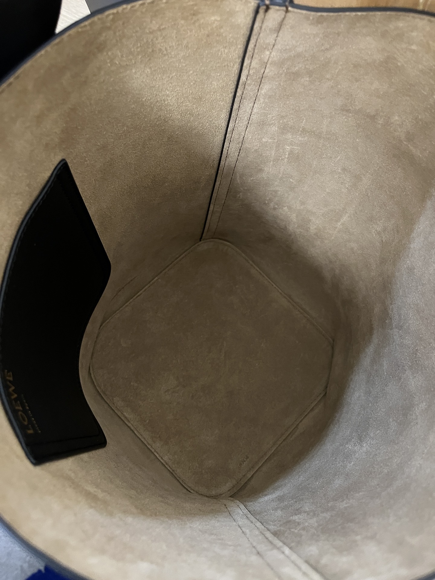 Loewe Pebble Bucket Bag-28*24*23CM