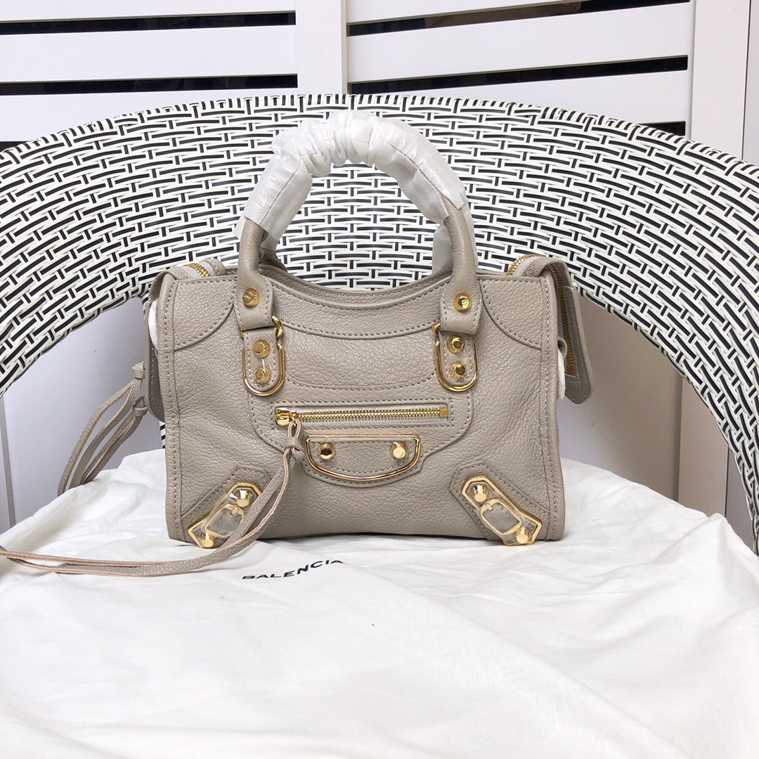 Ba*len*cia*ga graffiti classic city