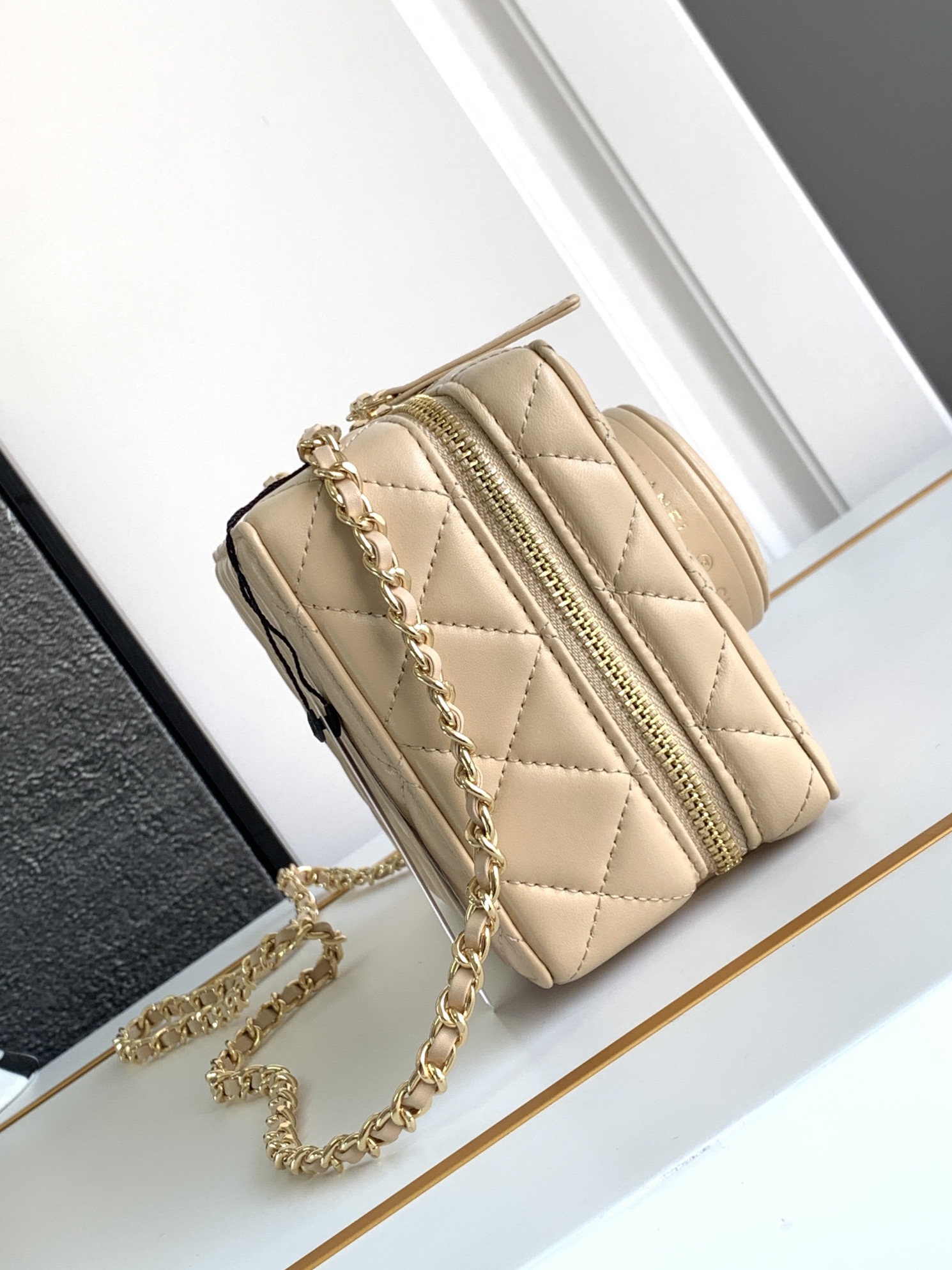 Ch@nel Vintage Camera Bag-18CM