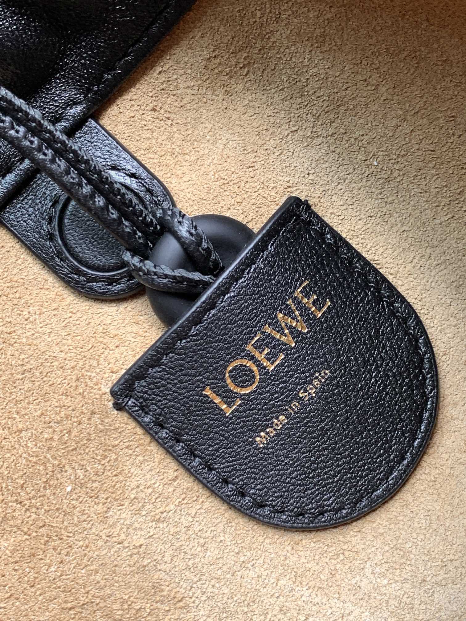 Loewe Mini Flamenco Purse Bag-23*17*5.5CM