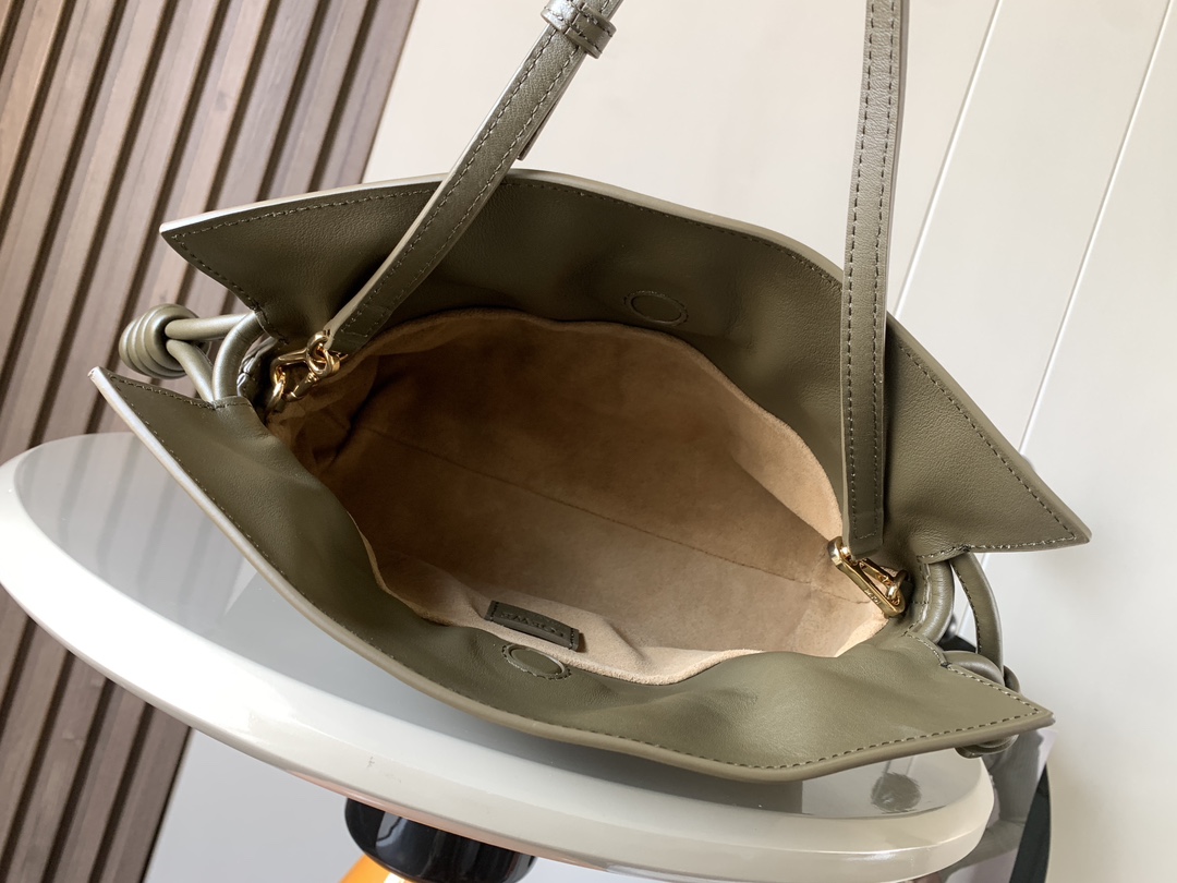 Loewe Flamenco-22.5*18*9CM