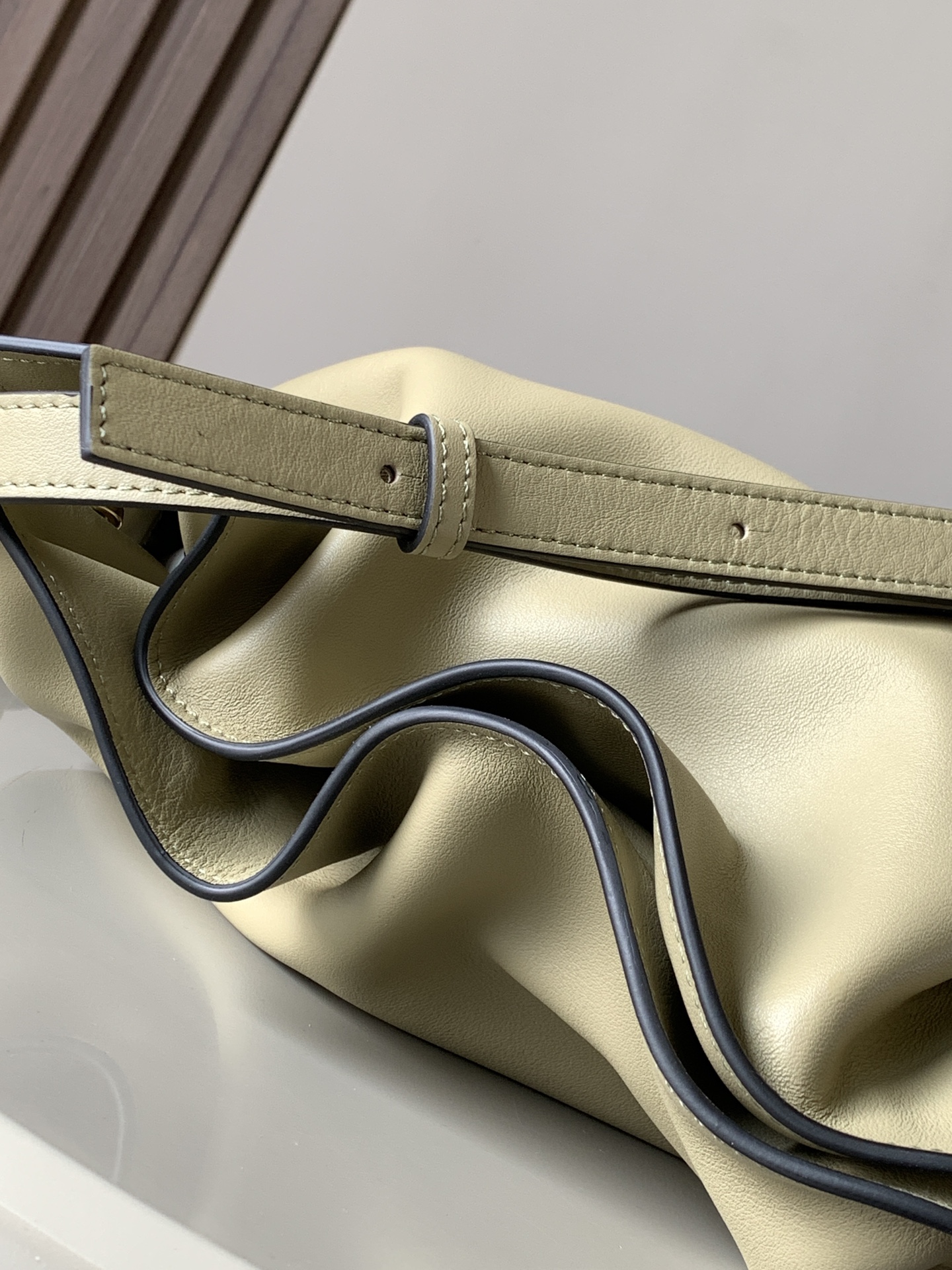 Loewe Flamenco-30*24.5*10.5CM