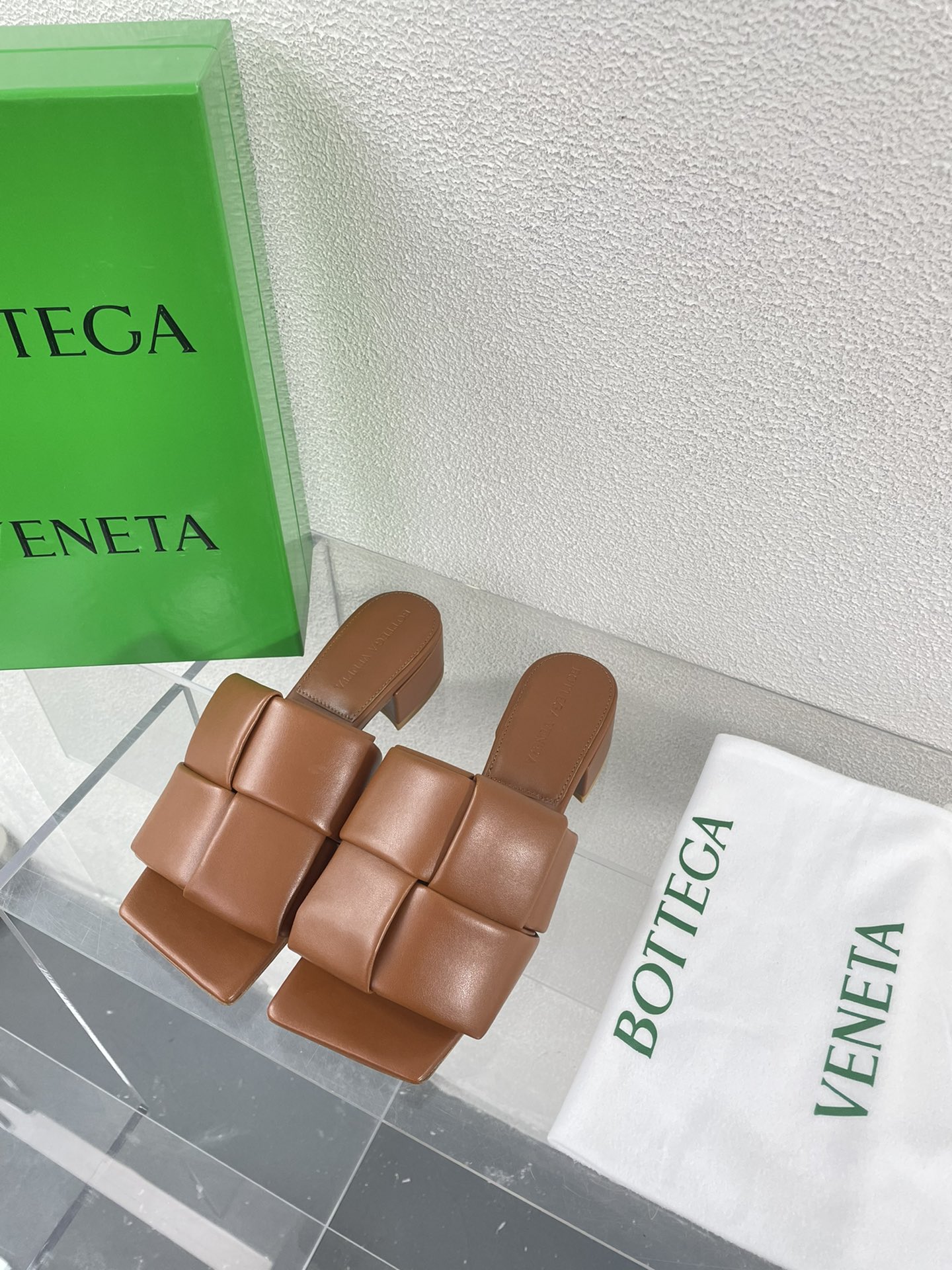 Bo*te*ga ve*ne*ta slides