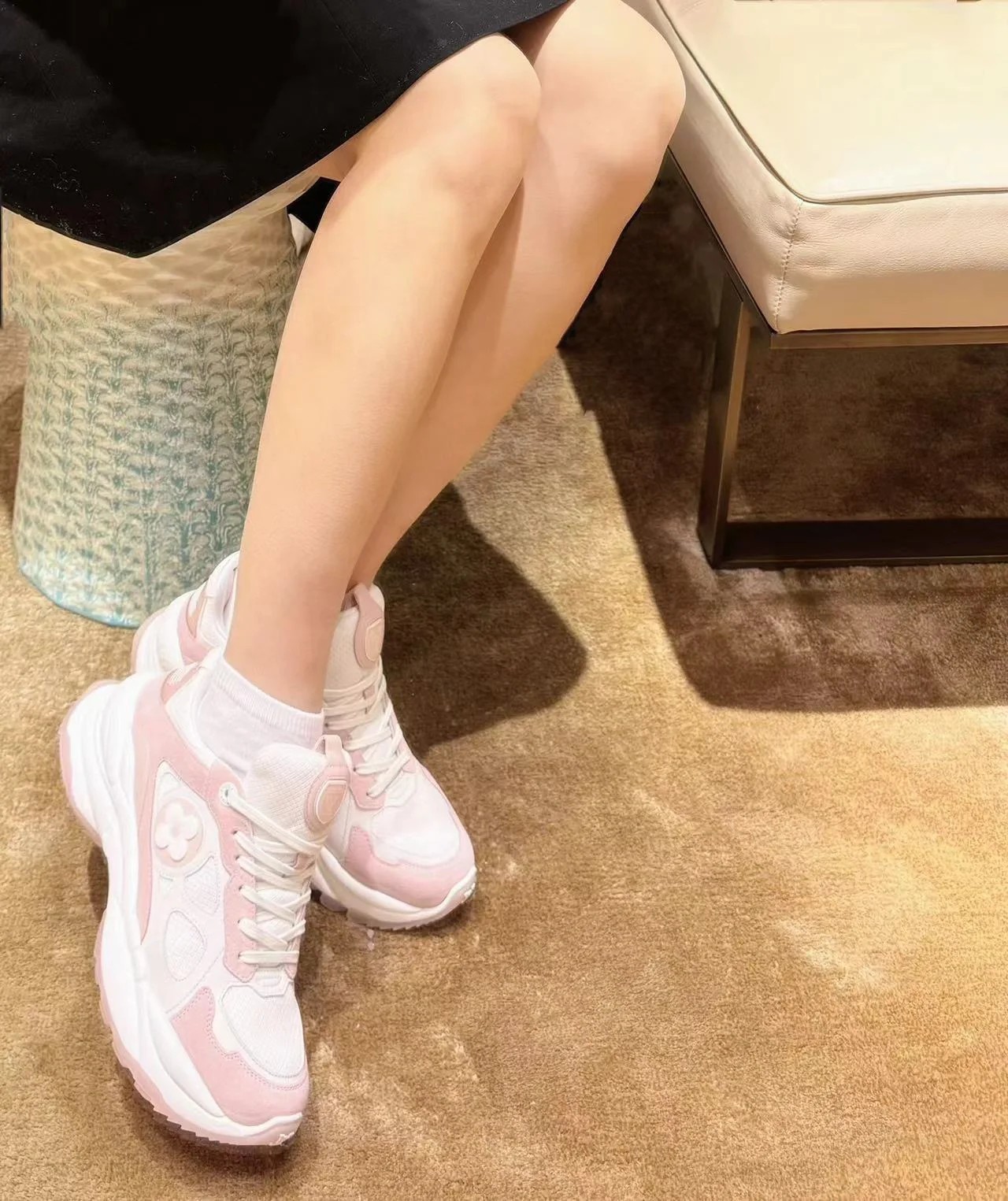 l**is V*t*n run55 sneakers(eu35-eu41)