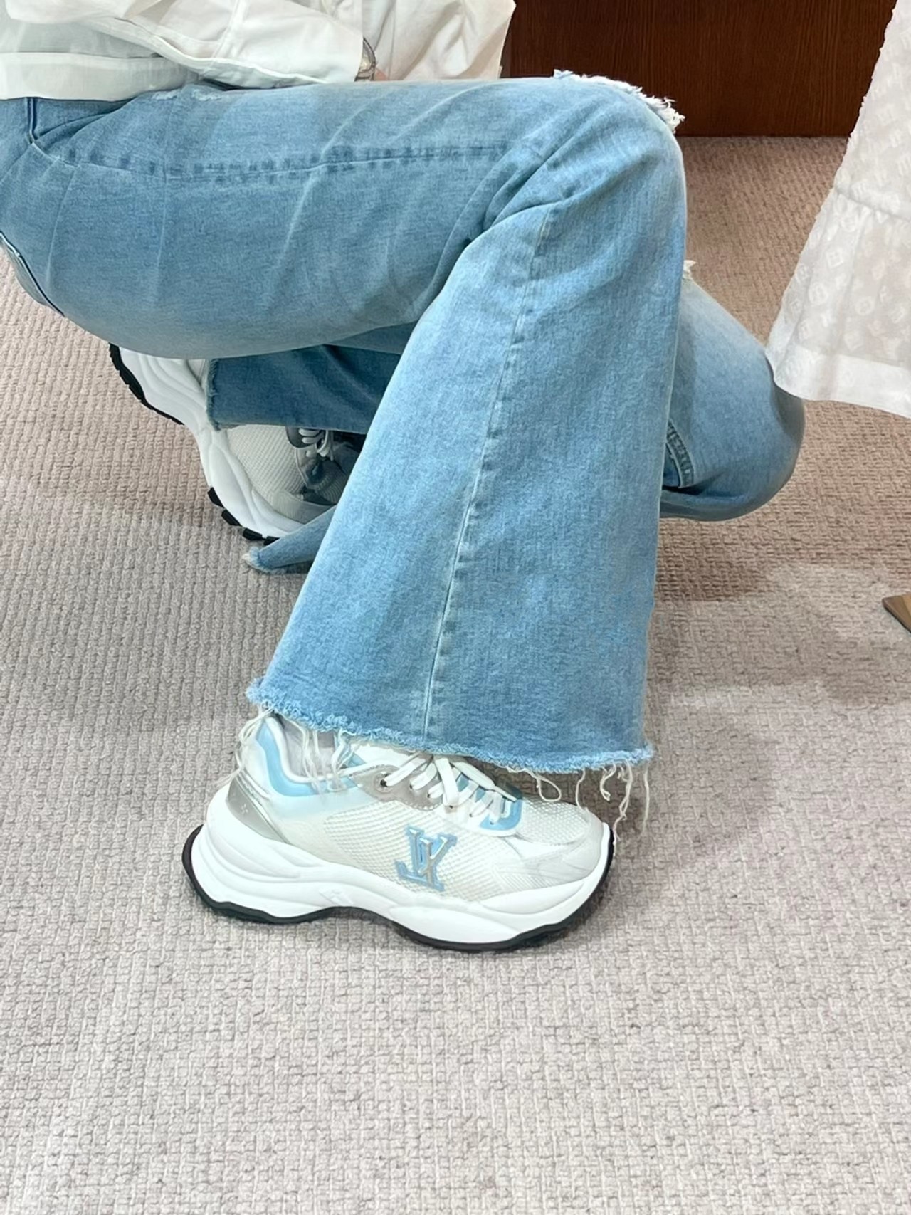 l**is V*t*n run55 sneakers(eu35-eu41)